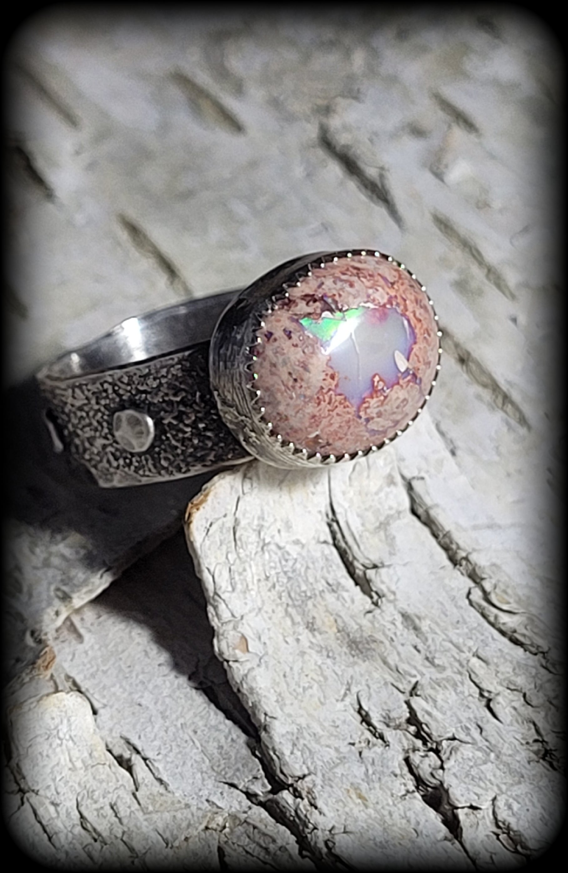 Mexican Matrix Opal Size 6.5